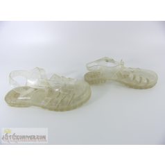 Műanyag szandál 32-es méretben