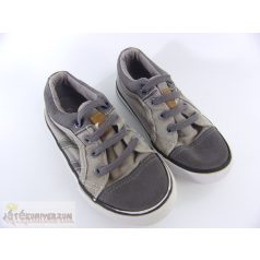 Mothercare bebújós cipő 25.5 méretben (UK8)