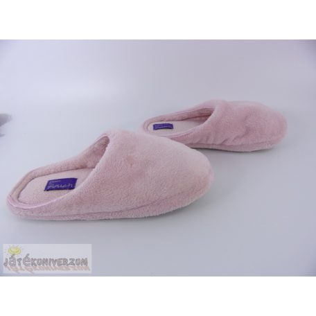 Slippers by Slouch benti papucs 31-32-es méretben