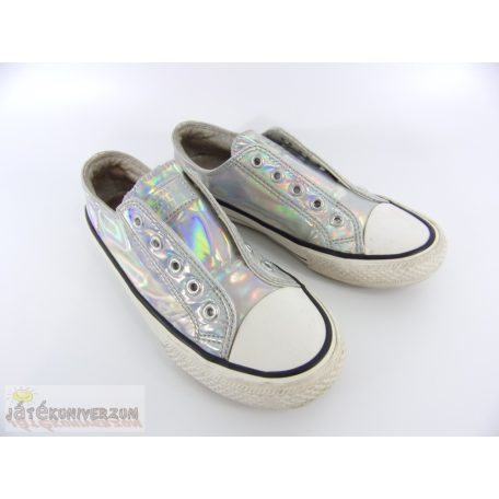 Next fényes színű cipő 33 méretben (UK1)