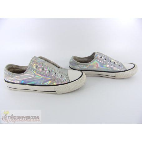 Next fényes színű cipő 33 méretben (UK1)