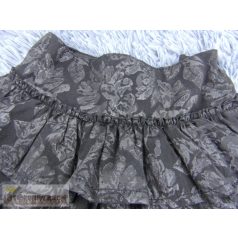 Next rara szerű fekete szoknya 5 éveseknek (110cm)