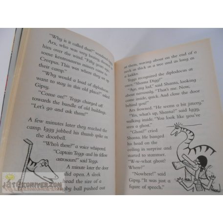 Steve Cole Astrosaurs The Space Ghosts angol nyelvű gyermekkönyv