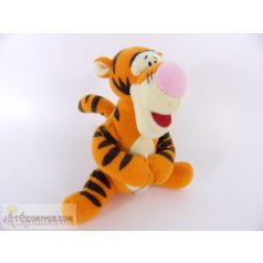 Micimackó Tigris plüss figura