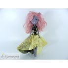 Monster High Boo York Gala Ghoulfriends Mouscedes King játékbaba