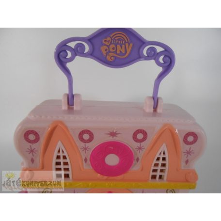 My Little Pony Friendship is Magic Explore Equestria Pinkie Pie fánkozó kastély