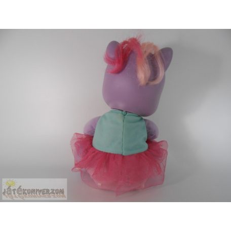 Hasbro My Little Pony Csikis Lily nevető póni interaktív plüss figura
