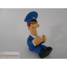  Postás Pat figura