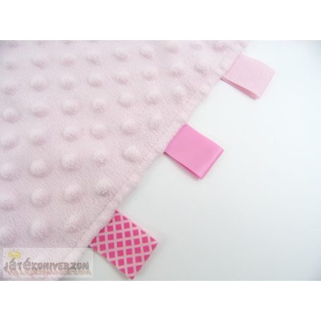 Szalaggal díszítet rongyi szundikendő alvókendő