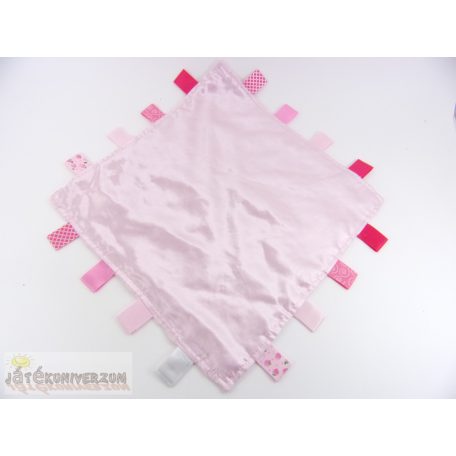 Szalaggal díszítet rongyi szundikendő alvókendő