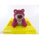 Toy Story Maco figura járműben