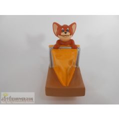 Tom és Jerry hátrahúzható sajt figura